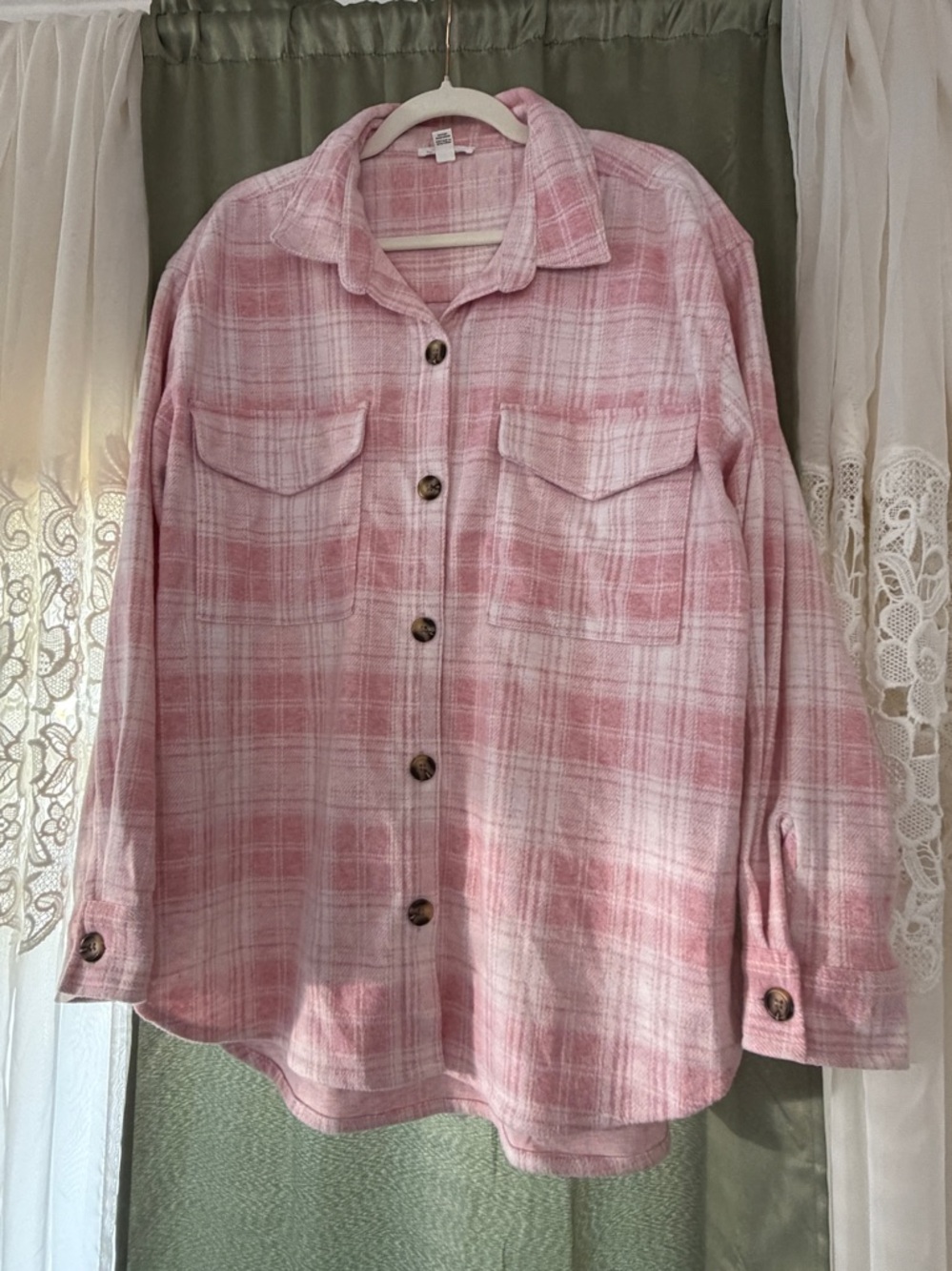 beachlunchlounge Pink and White Plaid Women's Button Down Flannel Shirt XL